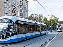 Трамваи трех маршрутов задерживались в Продольном проезде из-за ДТП на путях