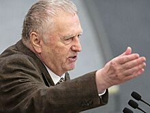 Жириновский призвал убрать все захоронения с Красной площади
