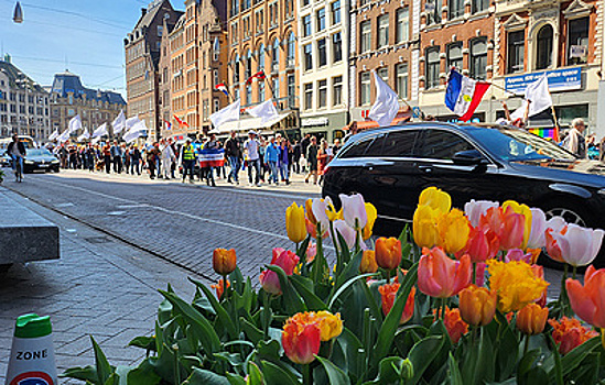 В Амстердаме почтили память жертв трагедии в Доме профсоюзов в Одессе