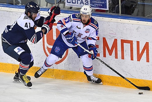 Дадонов опроверг слухи о подписании контракта с клубом НХЛ "Вегас"