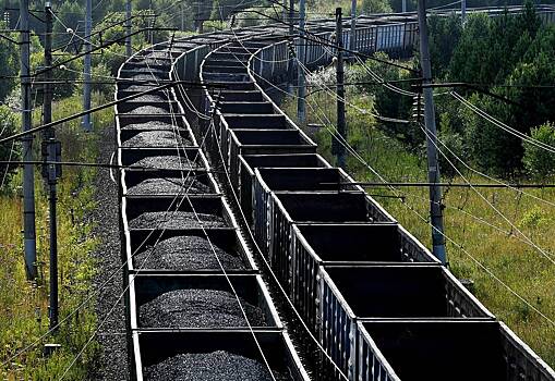 Названа причина роста экспорта российского угля