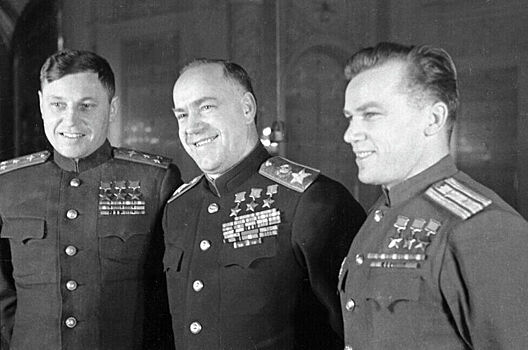 Как в СССР отменили плату за учебу в старших классах