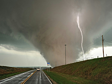 Вильфанд предупредил о надвигающихся на Кубань смерчах и грозах