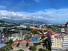 Посетители «Сочи-парка» провисели 20 минут на неисправном аттракционе