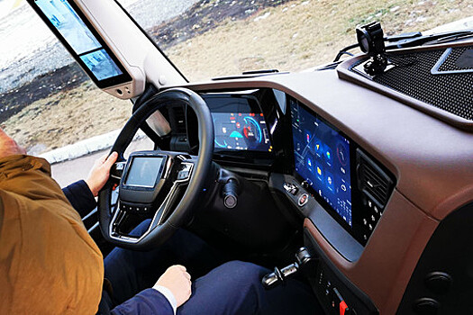 Опубликовано фото снесенной "КамАЗом" системы взимания платы с грузовиков