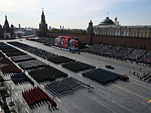 Члены партии «Коммунисты России» просят перестать драпировать Мавзолей Ленина