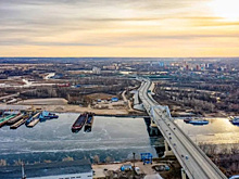 На выезде из Самары на Фрунзенском мосту ликвидируют пробки