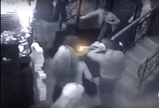 Жестокое убийство экс-полицейского в самарском кафе попало на видео