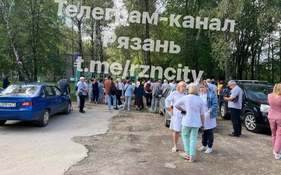 В Рязани прошла эвакуация персонала и посетителей поликлиники № 10
