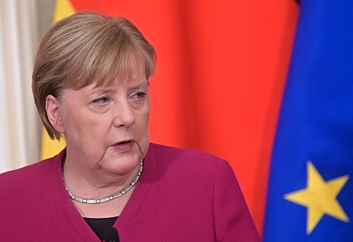 Меркель собирается продлить ограничения из-за COVID-19