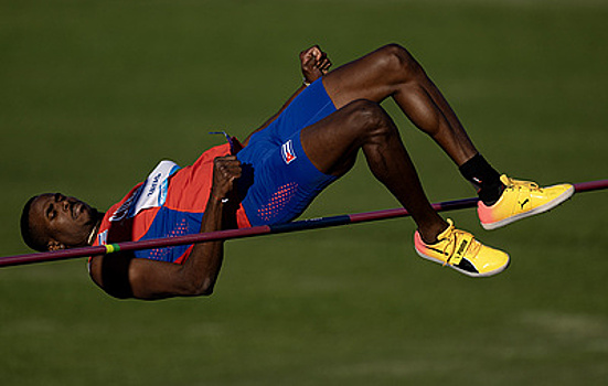 Кубинцы составят конкуренцию российским прыгунам в высоту на "Битве полов"