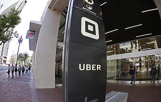 Топ-менеджер Uber уволился на фоне обвинений в домогательствах, пишут СМИ