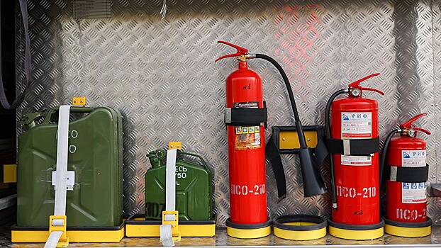 Пожар в автосервисе в Балашихе распространился на 1150 квадратных метров