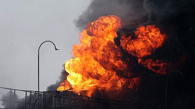 В результате ударов ВС России уничтожен НПЗ в Кременчуге