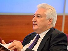 Эксперт предложил «потрясти олигархов», чтобы найти деньги на врачей