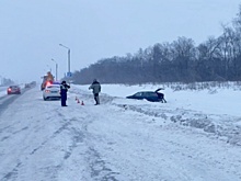 Два ребенка получили травмы в улетевшей в кювет по дороге из Кстова в Лысково легковушке