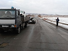 На трассе в Башкирии легковушка влетела в манипулятор