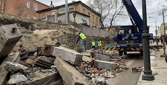 Прокуратура начала проверку после обрушения крыши спортивного зала на севере Москвы