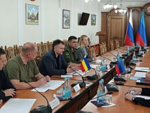 Юрий Слюсарь встретился в Луганске с главой ЛНР