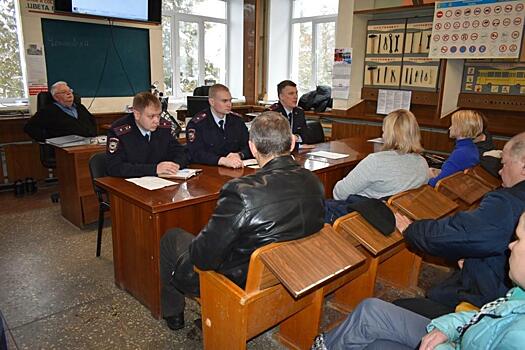 Безопасность пассажирских перевозок была в центре внимания участников рабочей встречи в Кирове