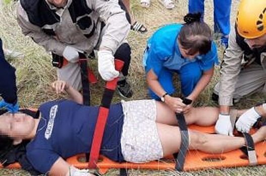 В Геленджике туристку госпитализировали после падения с верблюда
