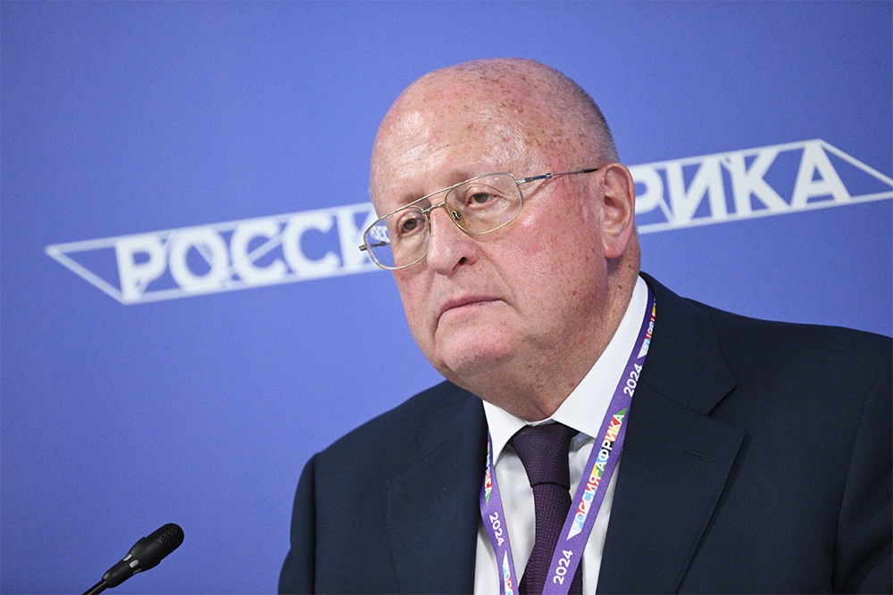 Денис Логунов назначен директором создавшего вакцину «Спутник» Центра Гамалеи