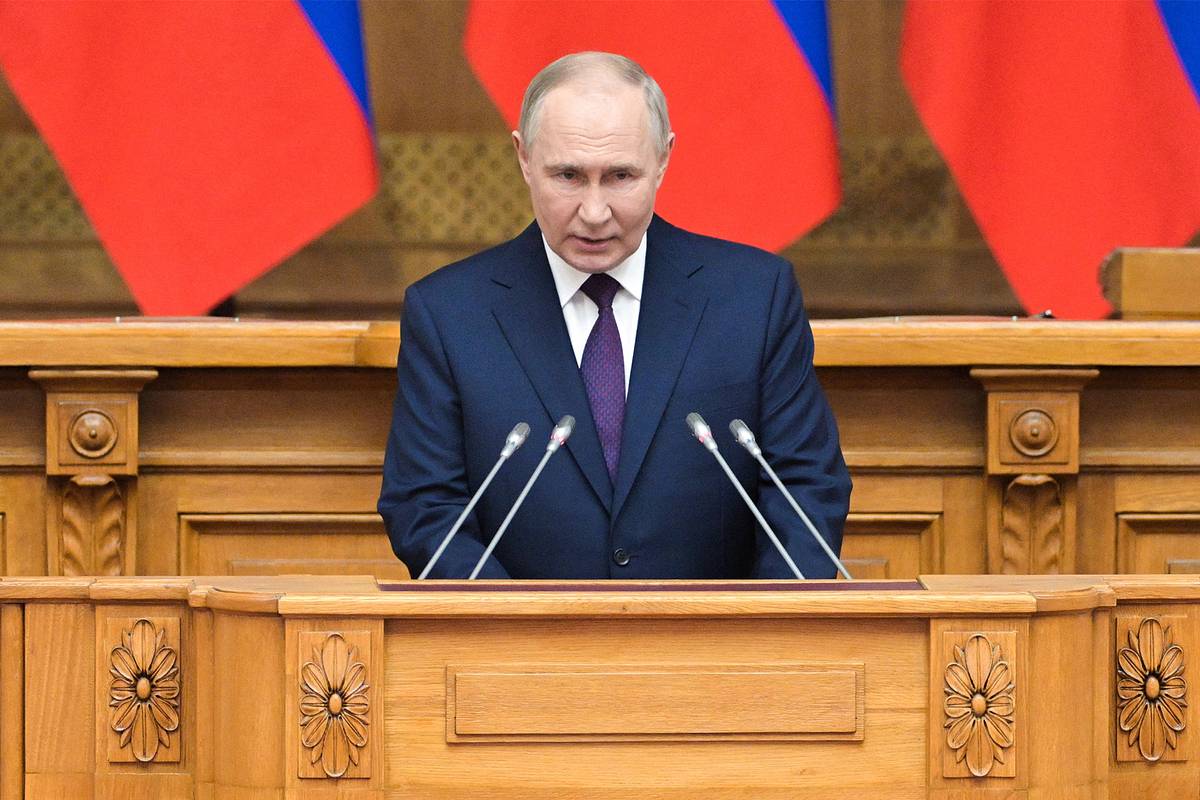 Путин заявил о ежедневном улучшении положений российских войск