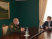 Дмитрий Азаров провел рабочую встречу с​ командующим 2-й армией Андреем Колотовкиным