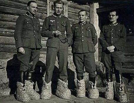 Зачем солдаты вермахта делали себе обувь из соломы