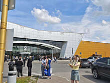 NF Group: в Петербурге закрываются магазины одежды и техники в ТЦ