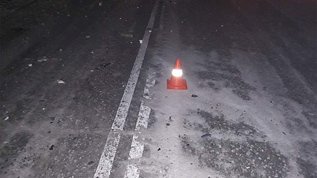 Грузовик и фургон столкнулись в Пуровском районе