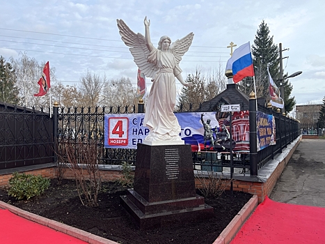 В Кузнецке открыт памятный знак в честь 135-летия церкви Казанской иконы Божией Матери