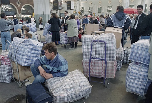 В ЦБ предрекли возвращение «челноков» в Россию