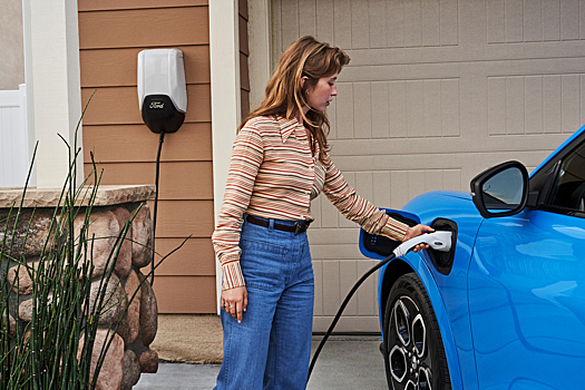 Ford теряет тысячи долларов на каждом выпущенном электромобиле