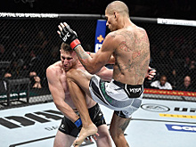 Видео. Звезда кикбоксинга Алекс Перейра ярко дебютировал в UFC