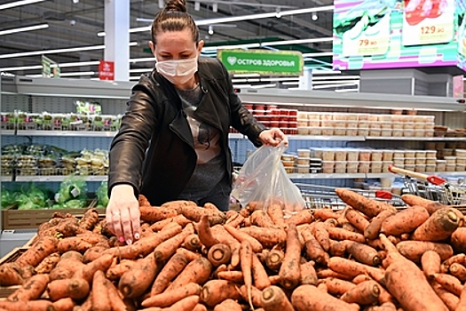В России резко выросли цены на морковь и картофель