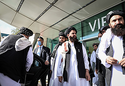 Талибы заявили о намерении просить помощи в Москве
