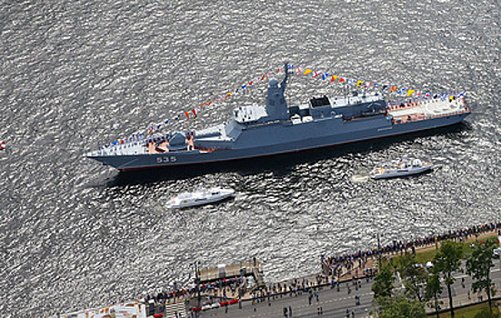 "Северная верфь" передала Военно-морскому флоту новейший ракетный корвет "Меркурий"
