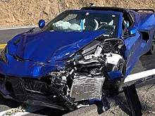 Эпик фейл: в США разбили "в тотал" первый новенький Chevrolet Corvette
