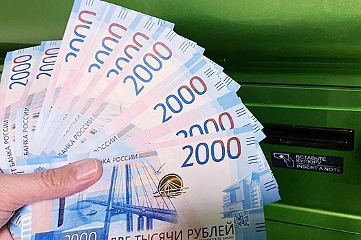 Работники Петербурга вернули долги по зарплатам на 113 млн рублей