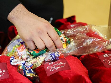 Столичный производитель выпустил более 4,5 млн сладких наборов к Новому году
