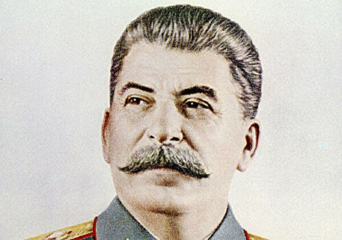 Памятник Сталину самовольно воздвигли в Грузии