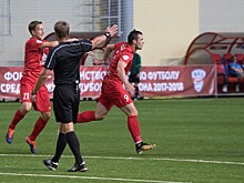"Тамбов" вдевятером уступил "Енисею" в матче ФНЛ