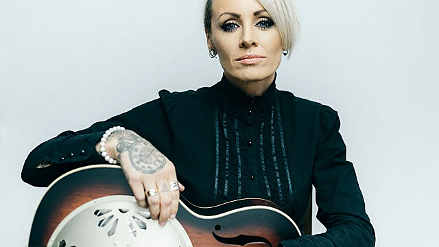 Землетрясения и наводнения: американская ясновидящая дала прогноз на 2026 год