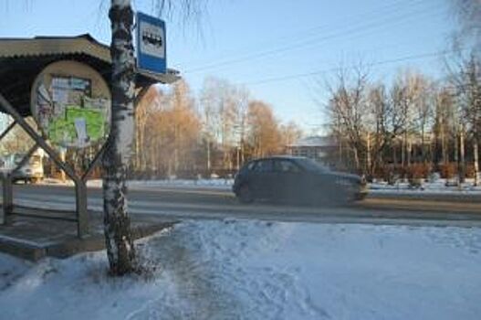 В Угличе водитель иномарки сбил 56-летнюю женщину