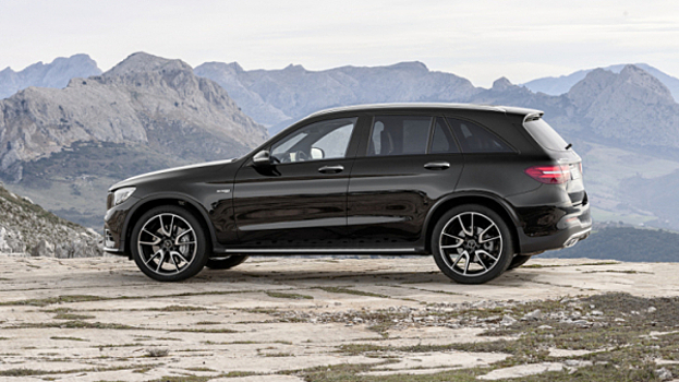 Объявлены цены на новые паркетники Mercedes-AMG GLC