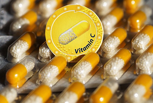 Диетолог заявила об опасности передозировки витамина C