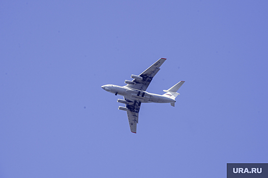 Над Курганом летал самолет-лаборатория для проверки систем посадки и навигации