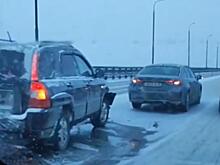В Рязани со стороны Солотчи образовалась пробка из-за двух аварий