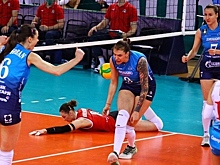 Волейболистки калининградского "Локомотива" крупно проиграли в Лиге чемпионов